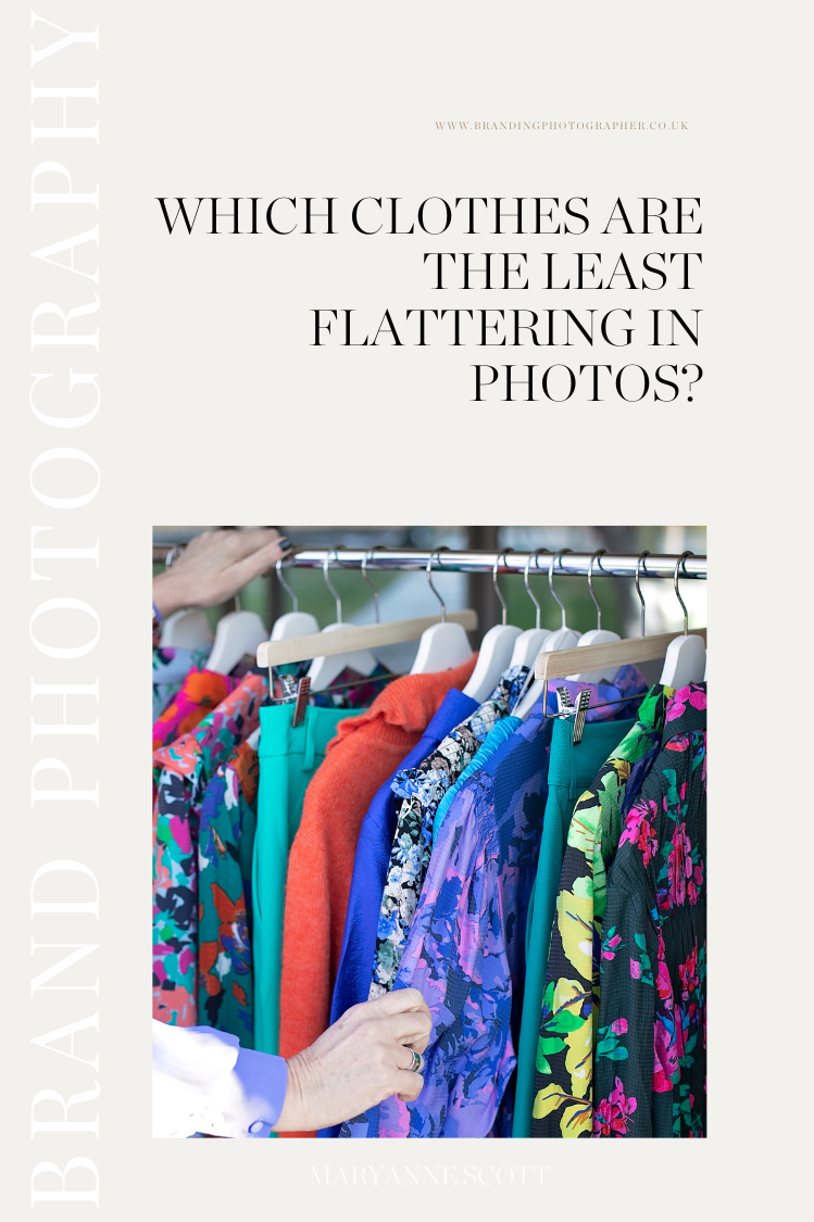 Which clothes are the least flattering in photos?