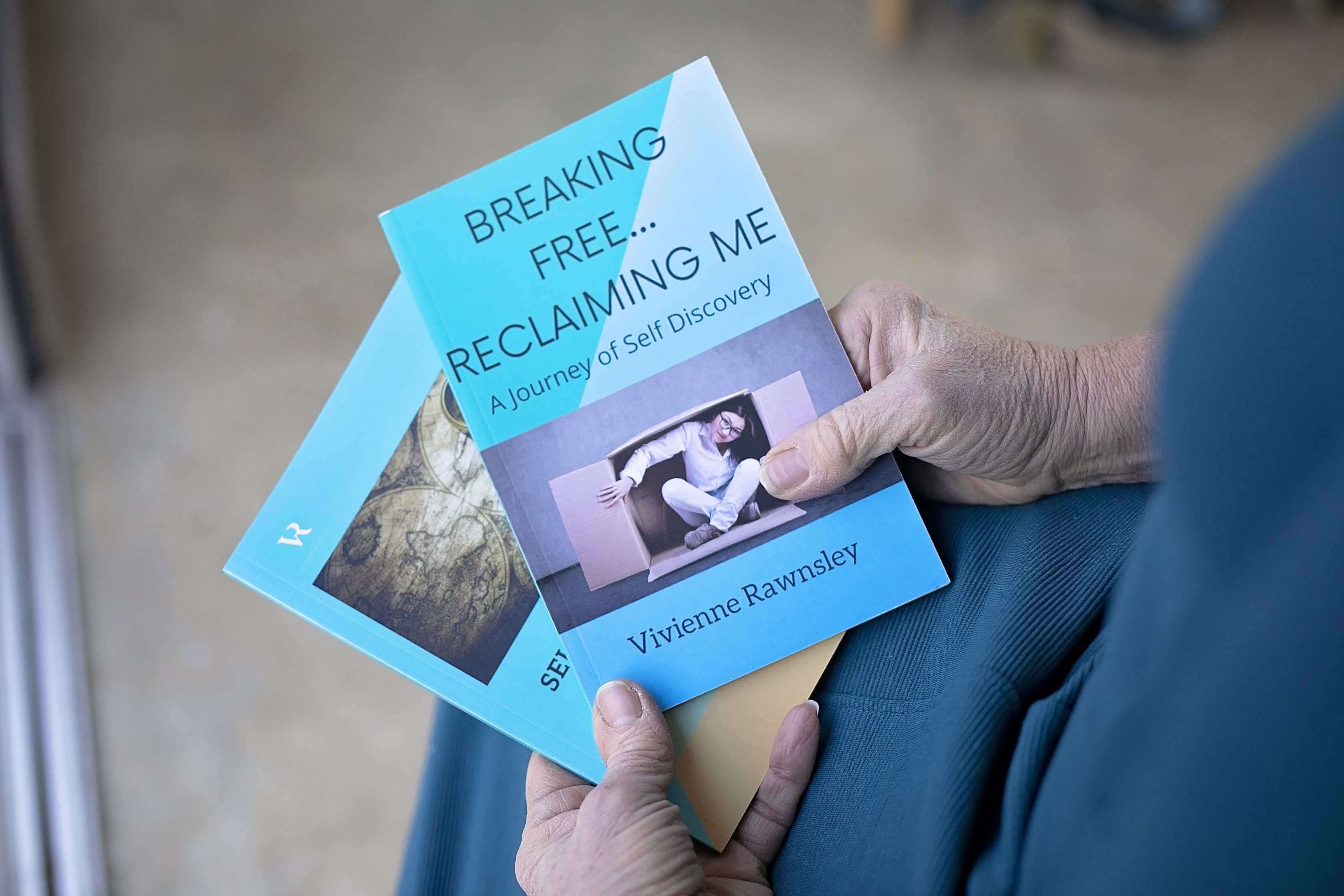 Vivienne Rawnsley's books Breaking free - Reclaiming me.